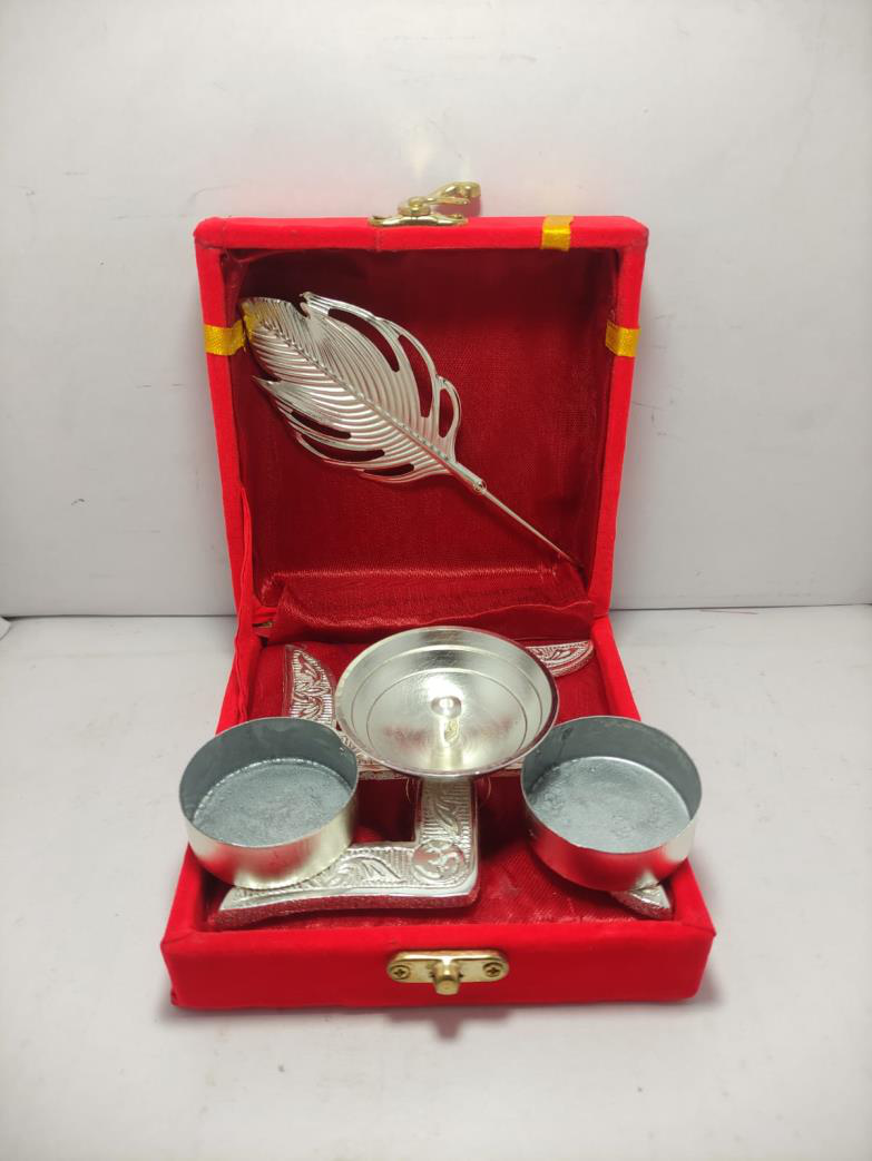 Swastik Diya Set (Size: 4 inch Of diya)